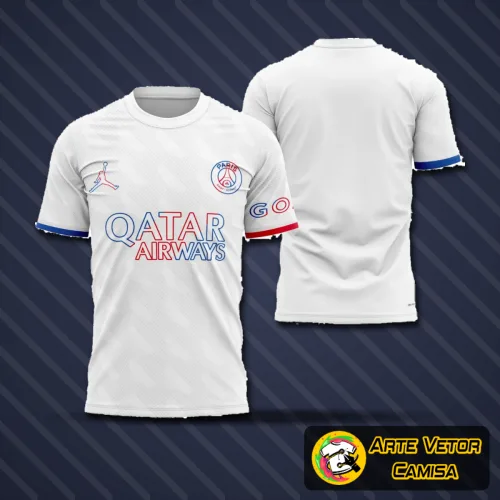Camisa com logo no peito e estampa grande nas costas, combinando elementos modernos e detalhes vibrantes em homenagem ao PSG 2022, mostrando um design envolvente e cheio de personalidade.
