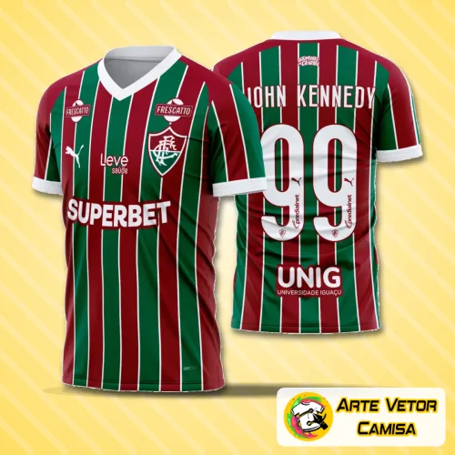Camisa do Fluminense com logo no peito em destaque e estampa grande nas costas, apresentando as cores tradicionais do time com design moderno e elegante.