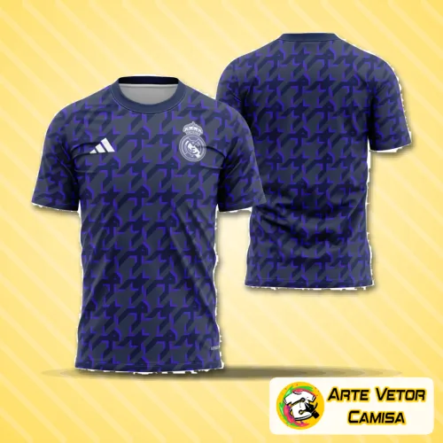 Camisa do Real Madrid com logo no peito e estampa grande nas costas, destacando o estilo moderno e imponente da pré-temporada 2023-2024, perfeita para fãs do time e colecionadores.