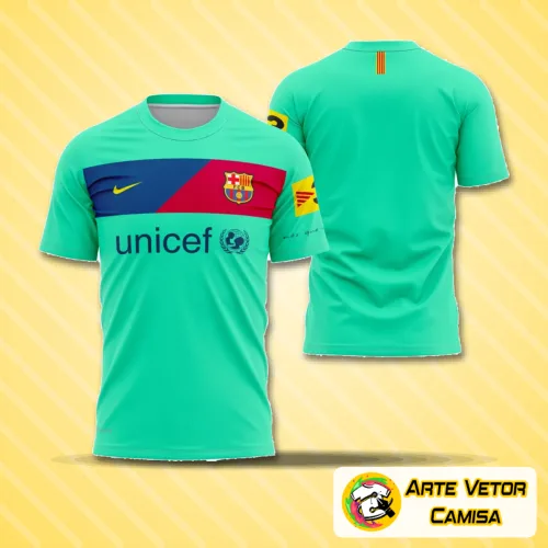 Camisa com logo no peito e estampa grande nas costas, mostrando design clássico da temporada 2010-2011 do Barcelona, cores vivas e detalhes marcantes que evidenciam a identidade do time.