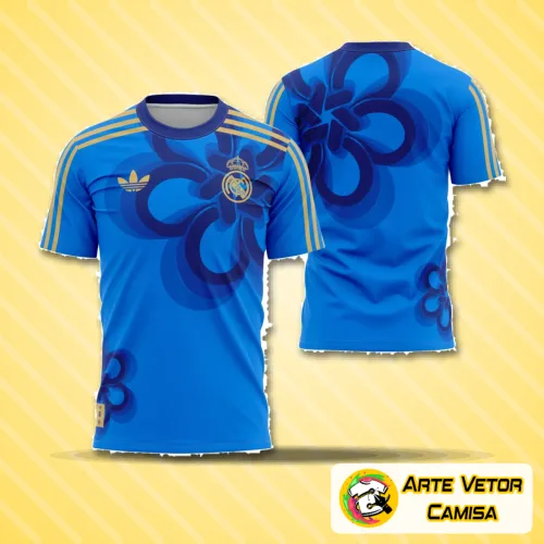 Camisa azul clara com logo no peito do Real Madrid em destaque e estampa grande nas costas com detalhes elegantes e modernos, capturando a essência da pré-temporada 2025-2026.