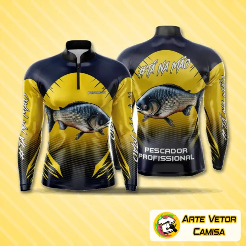 Camisa esportiva para pescaria com logo no peito e estampa grande nas costas destacando um design moderno e atraente, ideal para quem busca estilo e conforto durante a pesca.