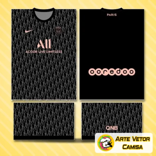Camisa Paris Saint Germain com logo no peito em destaque e estampa grande nas costas, exibindo design moderno e vibrante perfeito para fãs do time.
