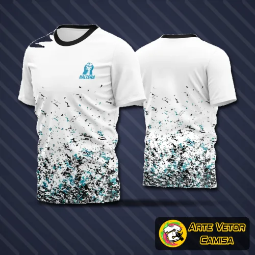 Camisa de futebol amador com logo no peito e estampa grande nas costas, apresentando design moderno e cores vibrantes que destacam o time em campo de forma estilosa e imponente.