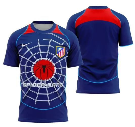 Foto da camisa do Atlético de Madrid com logo no peito e estampa grande nas costas inspirada no Homem-Aranha da temporada 2004-2005, destacando cores vibrantes e design icônico