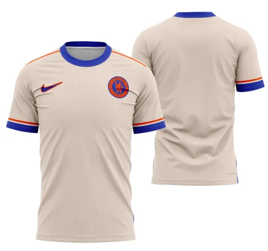 Camisa Chelsea com logo no peito e estampa grande nas costas, destacando a combinação de cores azul e detalhes modernos que representam estilo e identidade do time na temporada 2024-2025