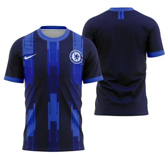 Camisa com logo no peito em destaque e estampa grande nas costas mostrando design moderno do Chelsea, cores vibrantes e estilo contemporâneo.