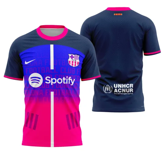 Camisa com logo no peito e estampa grande nas costas, trazendo design inspirado na essência de Barcelona 2023, combinação perfeita de cores e estilo moderno, ideal para destacar seu visual em qualquer ocasião.