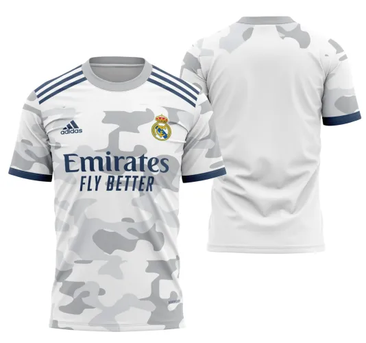 Foto da camisa com logo no peito e estampa grande nas costas, destacando detalhes sofisticados e design moderno inspirado no Real Madrid, perfeita para quem admira o estilo clássico do time.