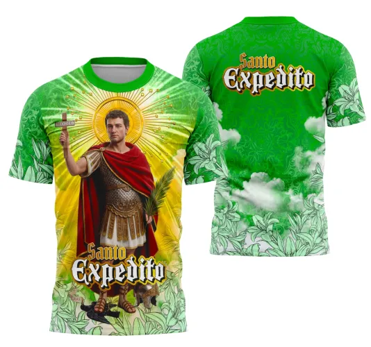 Camisa com logo no peito representando Santo Expedito e estampa grande nas costas com detalhes religiosos em design impactante e cores vibrantes, ideal para quem busca expressão de fé com estilo único.