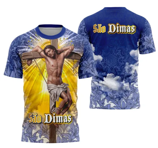 Camisa com logo no peito e estampa grande nas costas que exibe elementos religiosos inspirados em São Dimas, com design moderno e detalhes cuidadosamente trabalhados em ambas as áreas da peça.