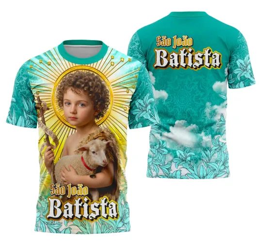 Camisa com logo no peito e estampa grande nas costas que retrata São João Batista em estilo religioso, destacando elementos simbólicos e espiritualidade com um design único e impactante.