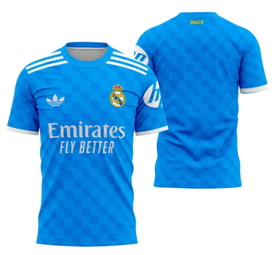Camisa do Real Madrid com logo no peito e estampa grande nas costas em destaque, apresentando design moderno e detalhes em cores vibrantes que ressaltam o estilo único da temporada 2025-2026.